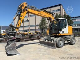 Liebherr A 918 Litronic with Tiltrotator