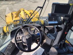 Komatsu WA470-8E0