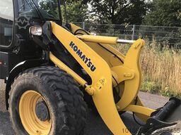 Komatsu WA100M-7