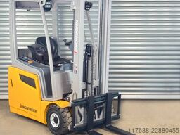 Jungheinrich EFG 215 - nur 3.950 Std - Service Neu Batterie 87%