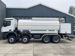Mercedes-Benz Arocs 4140 8x4 | Fuel Tank | Stock