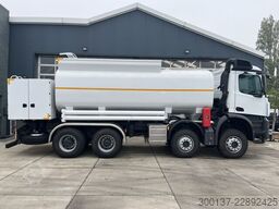 Mercedes-Benz Arocs 4140 8x4 | Fuel Tank | Stock