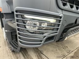 Mercedes-Benz Arocs 4140 8x4 | Fuel Tank | Stock