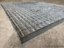 Gesamttiefe: 1.113 mm / Gesamtbreite: 885mm / MW: 68 x 33 mm / GR-155