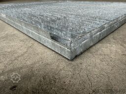 Gesamttiefe: 1.113 mm / Gesamtbreite: 885mm / MW: 68 x 33 mm / GR-155