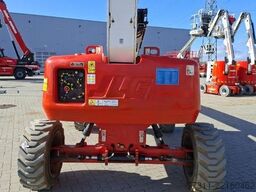 JLG M600JP