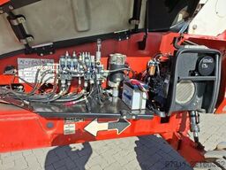 JLG M600JP
