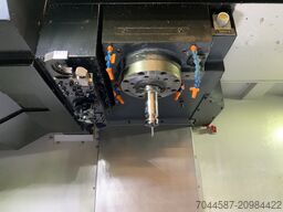 DN Solutions DNM 5700