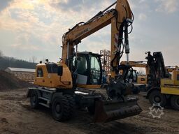 LIEBHERR A916 Compact