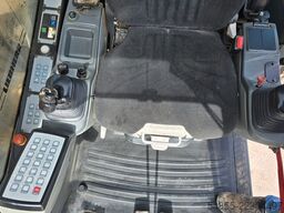 LIEBHERR R926 Compact