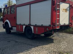 Mercedes-Benz 1222