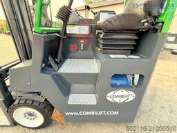 Combilift C4000CB TRIPLEX 5200MM FREE-LIFT TOP 1