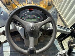 CATERPILLAR 906M / 2017 BJ / Schaufel + Gabel