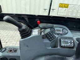 BOBCAT E17 / 2023 BJ / 4 x Löffel / 744 H