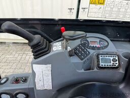 BOBCAT E17 / 2023 BJ / 4 x Löffel / 796 H