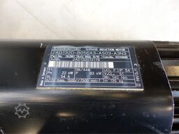 Indramat 2AD132D-B05LA3-AS03-A3N3 Motor SN:2AD132-13176