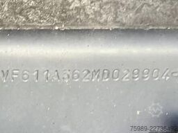 Renault T480 VF611A362MD029904  2X FUEL TANK, PARKING A...
