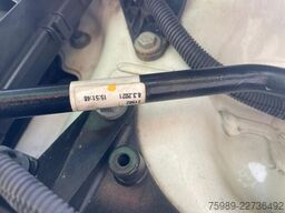 Renault T480 VF611A362MD029904  2X FUEL TANK, PARKING A...