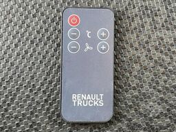 Renault T480 VF611A362MD029904  2X FUEL TANK, PARKING A...