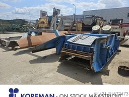 Sandvik Hopper with Vibrating Chute and Grizzly