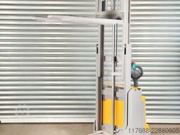 Jungheinrich EJD 220 - nur 1323 Std. - Service Neu-Batterie 90%