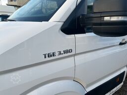 MAN TGE Kofferaufbau und Ladebordwand -Klima