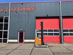 Still FMX 17 8.8 meter 1700 kg Reachtruck