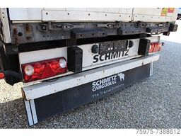 Schmitz Cargobull semirimorchi centinati francesi usati