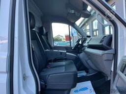 VOLKSWAGEN CRAFTER 2,0TDI AUTOMATIK XXL KOFFER KLIMA 1.HAND