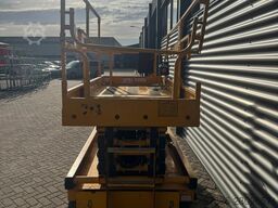 Haulotte Compact 12 Hoogwerker Schaarhoogwerker Schaarli...