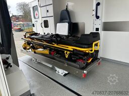 MERCEDES-BENZ Sprinter 519 RTW / 4x4 Allrad / WAS Trage