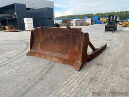 CAT D 6 XL Blade + Pusharms