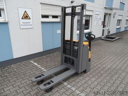 Jungheinrich EJC 112z - Initialhub - 330 Stunden!