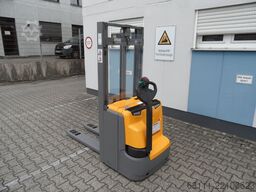 Jungheinrich EJC 112z - Initialhub - 330 Stunden!