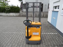 Jungheinrich EJC 112z - Initialhub - 330 Stunden!