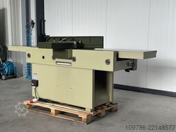 SCM F410