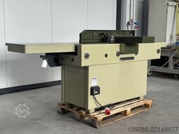 SCM F410