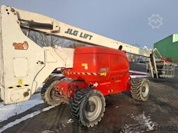 JLG 800AJ