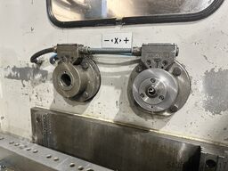 Mollart 3 Axis Knee Type