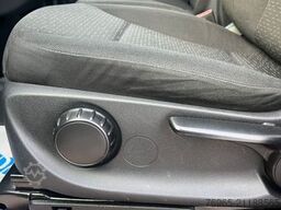 MERCEDES-BENZ Vito 114 EXTRALANG 6G KLIMA SCHRÄNKE/REGALEN AHK