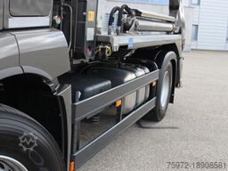 Mercedes-Benz Antos 1840L ABSETZER