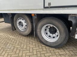 Renault Premium 450 Refrigerated Box / Euro 5 / 6x2 / 3...