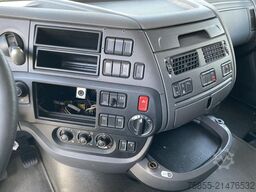 DAF XF 440 FT Spacecab / ADR/ NL Truck / 700.000 KM