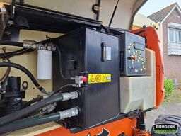 JLG 800AJ