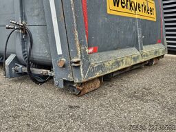 - CONTAINER / KABEL - HAAK OPNAME