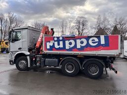 MERCEDES-BENZ Arocs 4   6x4 Dreiseitenkipper mit Kran