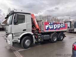 MERCEDES-BENZ Arocs 4   6x4 Dreiseitenkipper mit Kran