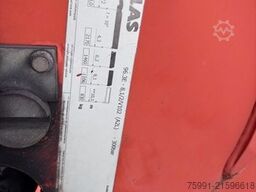 MERCEDES-BENZ Arocs 4   6x4 Dreiseitenkipper mit Kran