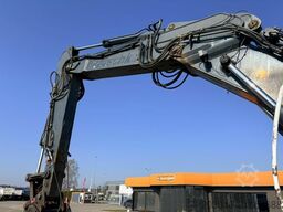 NEW HOLLAND KOBELCO E235SR-1ES
