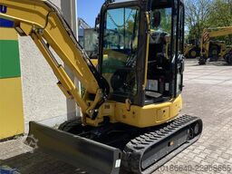 Komatsu PC38MR-5